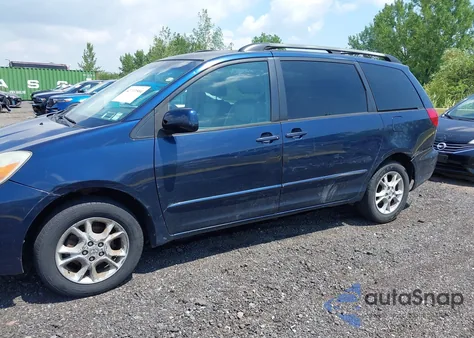 2004 Toyota Sienna Xle z USA, uszkodzony, nr VIN 5TDBA22C54S021728